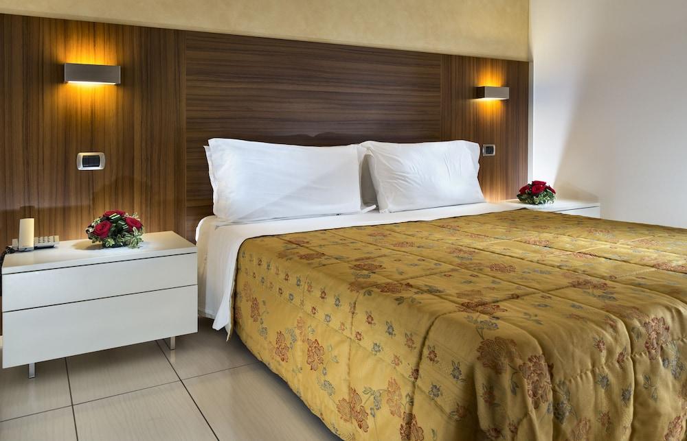 Hotel Parigi Bibione Luaran gambar
