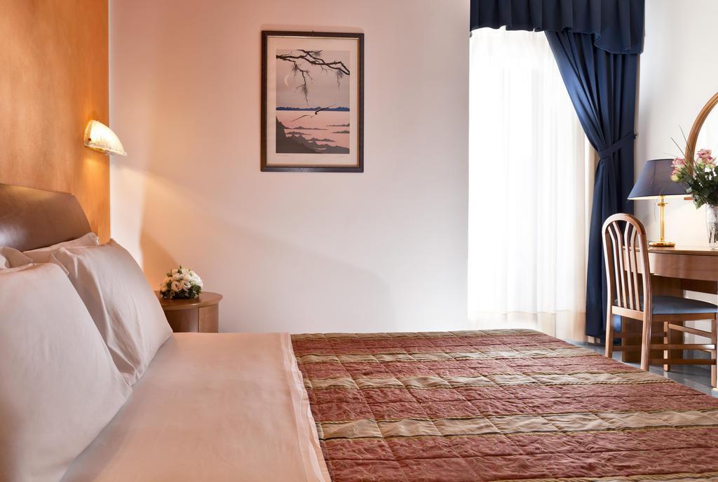 Hotel Parigi Bibione Luaran gambar