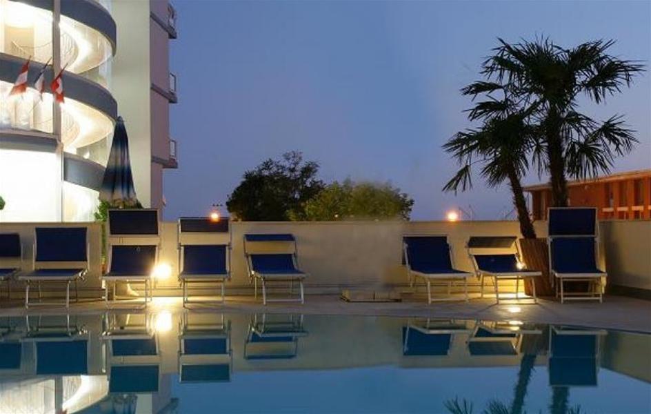 Hotel Parigi Bibione Luaran gambar