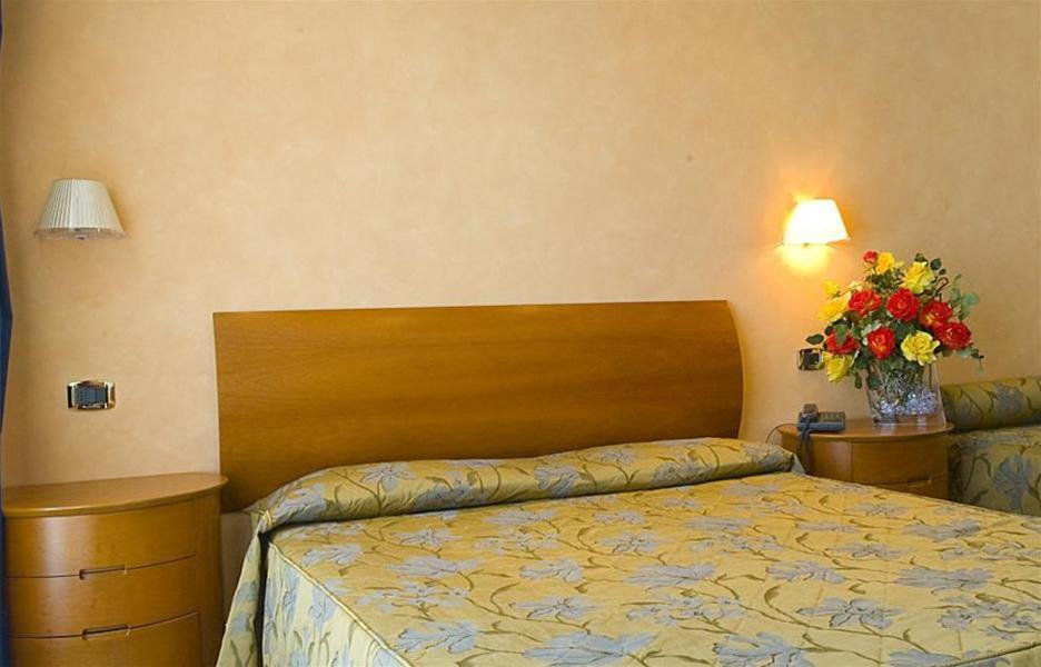 Hotel Parigi Bibione Luaran gambar
